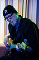 Zev Katz (James Taylor ● Donald Fagen ● ROXY MUSIC)